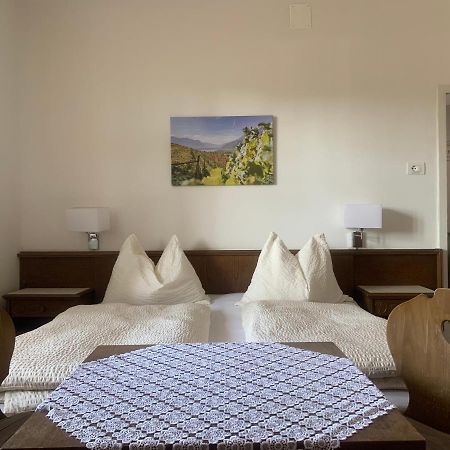 Garni Guflhof Bed & Breakfast Caldaro Dış mekan fotoğraf